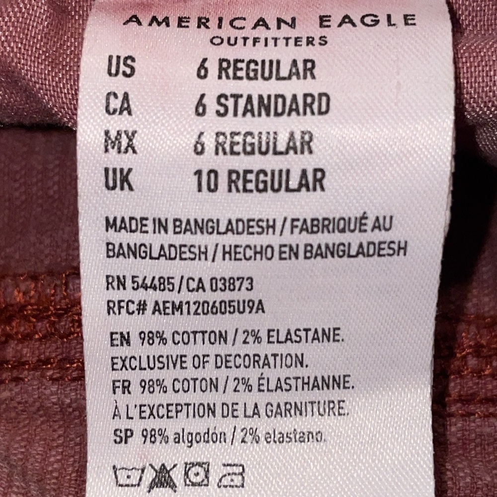 American Eagle Mom Jean Corduroy Super Stretch Pants. Size 6. Terra Cotta. - Picture 4 of 9